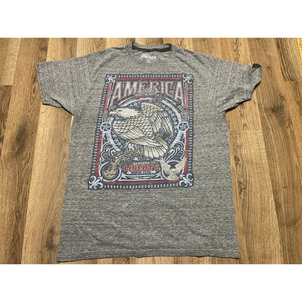 Spirit of AMERICA Shirt, Men's Size Medium, Gray, Serving Liberty AMERICA